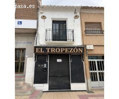 Se vende Local Comercial en el centro de Pto Lumbreras