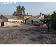 Cortijo para reformar con terreno en Puerto Lumbreras - Zona Esparragal