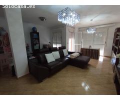 PISO DE LUJO CON PATIO, TERRAZA, GARAJE Y DOS TRASTEROS