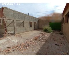 SOLAR CON PROYECTO PARA CHALET DE LUJO JUNTO AL CENTRO DE PUERTO LUMBRERAS