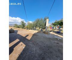 FINCA RURAL CON 4 VIVIENDAS Y NAVE