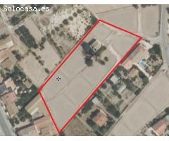 Se vende parcela con casa a reformar