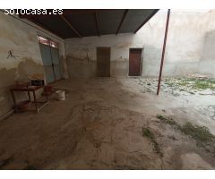 CASA DE PUEBLO CON PATIO Y TERRAZA EN EL CENTRO DE PUERTO LUMBRERAS