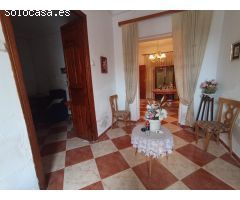CASA DE PUEBLO CON PATIO Y TERRAZA EN EL CENTRO DE PUERTO LUMBRERAS