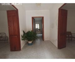 CASA CON PATIO JUNTO AL CENTRO DE PUERTO LUMBRERAS