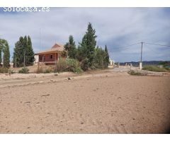 Oportunidad: Casa, Oficina y Nave Almacén