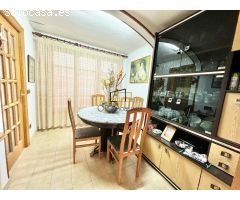 Casa adosada de 3 habitaciones, terraza y garaje en Poble Nou, Vilafranca del Penedès