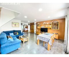 Casa adosada con terraza, jardín y 4 habitaciones en Santa Margarida i els Monjos