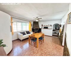 Casa independiente con gran jardín y garaje en La Reclosa – Castellet i la Gornal