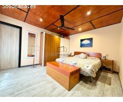 Casa de 5 habitaciones, 3 baños,  piscina y garaje en Les Cabanyes