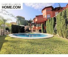 PAREADO EN EL PINAR  CON PISCINA PROPIA
