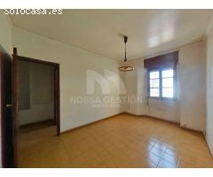 Oportunidad de inversión en LAlqueria de la Comtessa (Valencia) Casa de varias alturas