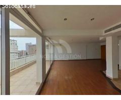 Piso con vistas al mar en séptima planta, a 250?m de la Playa de San Juan