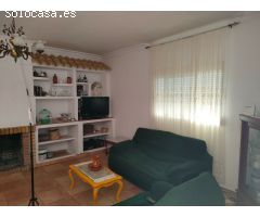 FINCA DE 2 HECTAREAS CON VIVIENDA, 3 DORMITORIOS, 2 BAÑOS, AGUA DE RED , LUZ, BUEN ACCESO Y VISTAS