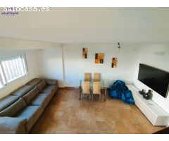 ADOSADO EN URB. NUEVO PORTIL,  TOTALMENTE RENOVADO Y LISTO PARA VIVIR