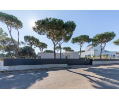 VILLA SEMINUEVA EN NUEVO PORTIL
