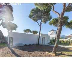 VILLA SEMINUEVA EN NUEVO PORTIL