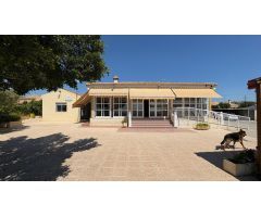 ESTUPENDO CHALET EN ZONA BONAVISTA