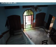 SE VENDE CHALET EN ZONA NORTE