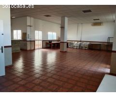 SE VENDE EXCELENTE LOCAL