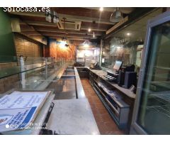 SE TRASPASA NEGOCIO DE PANADERIA-PASTELERIA.