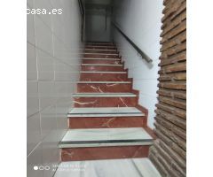 SE TRASPASA NEGOCIO DE PANADERIA-PASTELERIA.