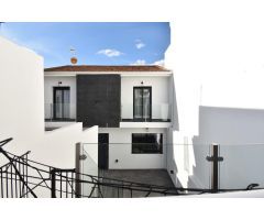 Adosado en Venta en Málaga del Fresno, Málaga