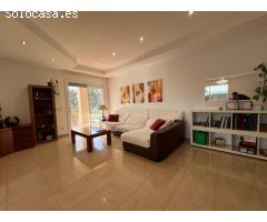 ESPECTACULAR CASA CON PISCINA