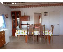 FINCA CON CASETA DE CAMPO, ENTRE LA RAPITA Y POBLE NOU