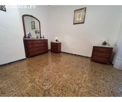 CASA INDEPENDIENTE CON ALAMCÉN