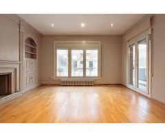 Preciosa planta baja con terraza de 100 m2