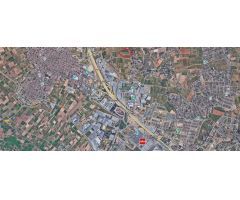 Parcela urbana de 512 m2 + 5.000 m2 anexos de terreno rustico