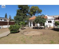 Alquiler de chalet independiente de una planta en la Eliana