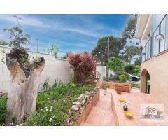 Chalet con apartamento privado y piscina en Entrepinos,  La Eliana