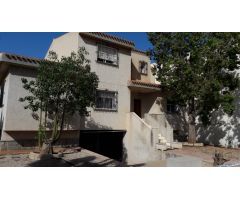 Chalet en Venta en Los Urrutias, Murcia