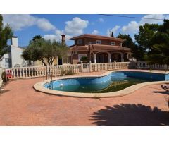 CHALET EN PARTIDA DE CAMPILLOS DE 525M2 Y PARCELA DE 10.600M2. PRECIO 390.000-€