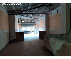 Local comercial en alquiler. Alzira
