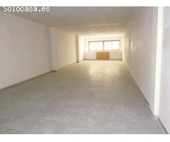 Local en planta entresuelo en venta. Alzira.