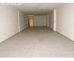 Local en planta entresuelo en venta. Alzira.