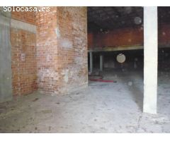 Local en venta en Alzira.