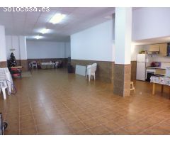 Local comercial en venta en Alzira