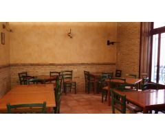 Magnifico local acondicionado como restaurante en el casco antiguo de Alzira.