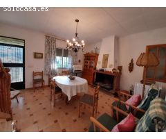 Casa de campo adosada en La Barraca
