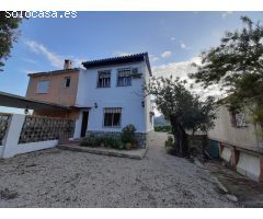 Casa de campo adosada en La Barraca