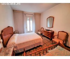 Casa en venta en Corbera con bajo comercial y dos viviendas