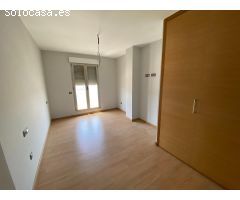 Excelente vivienda a estrenar en Alzira