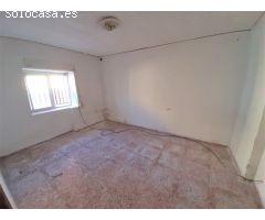Casa en venta en Carcaixent zona Cogullada para reformar
