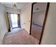 Casa en venta en Carcaixent zona Cogullada para reformar