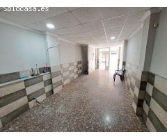 Local comercial en alquiler en Alzira