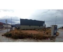 Se vende parcela en el polígono industrial de Corbera